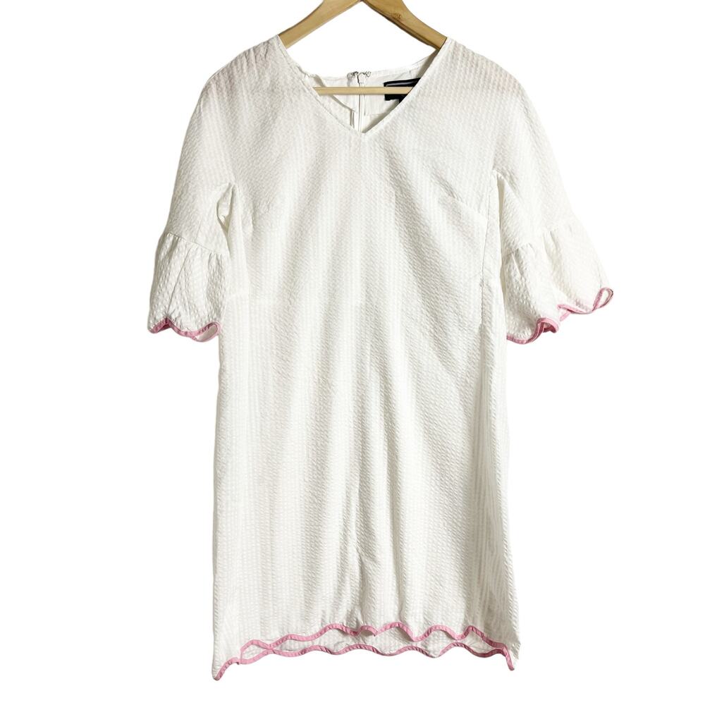 Duffield Lane White Short Sleeve V-Neck Scalloped Seersucker Shift Dress Size XS